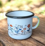 Kubek z kwiatuszkami - 0,5 l - kremowy  