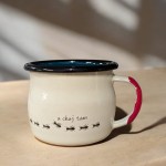 Kubek z niekonformistyczną mrówką - 0,35 l - kremowy 