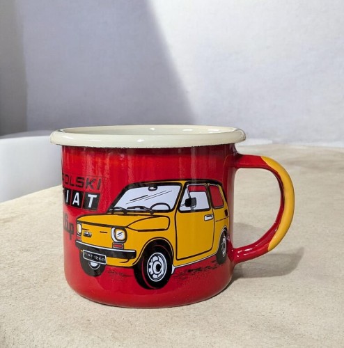 fiat czerwony kubek.jpeg