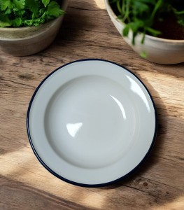 Talerz głęboki - średnica 24 cm - kremowy z granatowym brzegiem