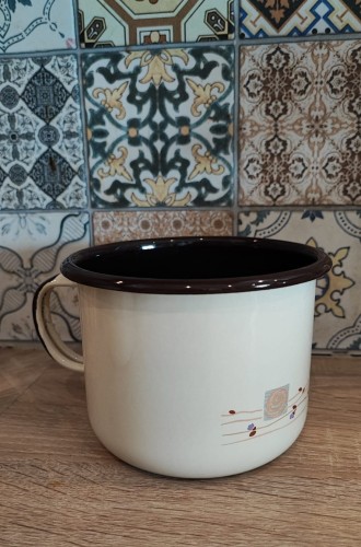 kubek z gałązką.jpg